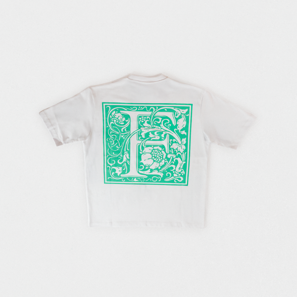 FLATE SIGNATURE TEE