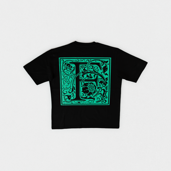 FLATE SIGNATURE TEE